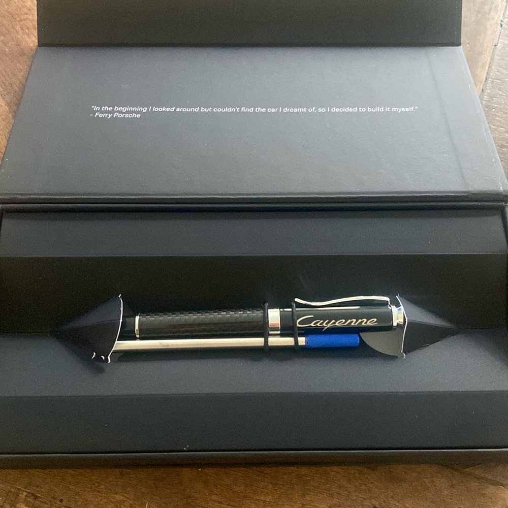 Porsche Cayenne Pen NIB